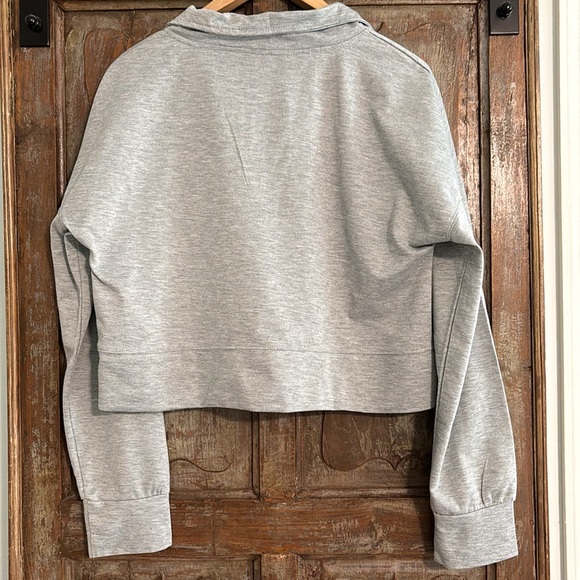 SHEIN Gray Lightweight Cropped 1/4 Zip Size L - Picture 3 of 10